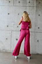 Arriendo de Conjunto pantalón crop top color berenjena de seda