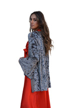 Arriendo de Kimono plush gris