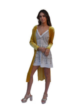 Arriendo de Kimono plush amarillo