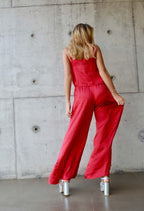 Arriendo de Conjunto pantalón y crop top color rojo