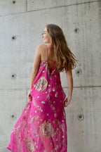 Arriendo de Vestido largo fucsia con mostacillas India Chic