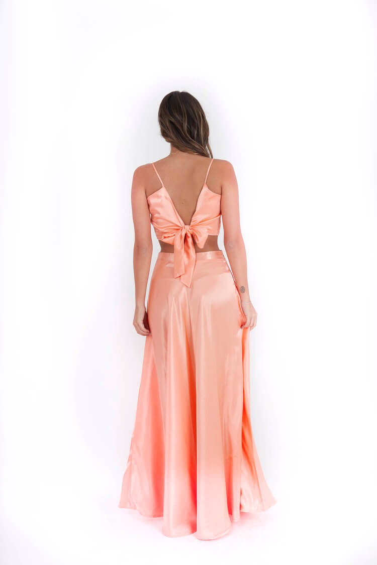 Arriendo de Conjunto color salmón de seda