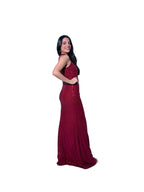 Arriendo de Vestido largo cuello halter rojo italiano con lentejuelas