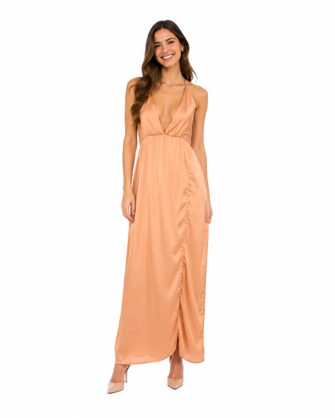 Arriendo de vestido largo de satín color durazno amarre tiras largas