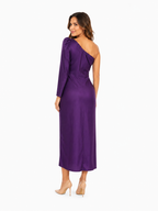Arriendo de vestido morado intenso con rosetón e lycra español