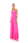 Arriendo de Vestido fucsia largo de lycra con nudo en escote