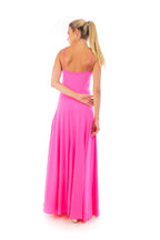 Arriendo de Vestido fucsia largo de lycra con nudo en escote