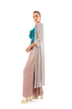 Arriendo de Kimono plateado con brillos largo talla única