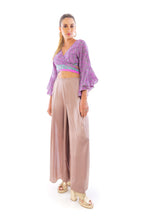 Arriendo de Conjunto top lila ajustable con pantalón de seda natural