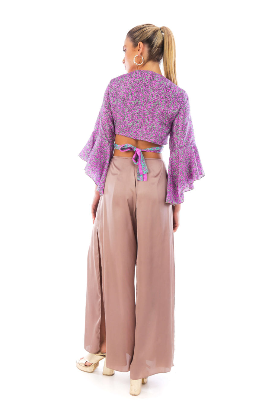 Arriendo de Conjunto top lila ajustable con pantalón de seda natural