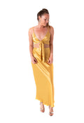 Arriendo de Conjunto crop top y pollera dorado de seda