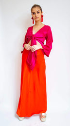 Conjunto crop top fucsia y pollera rojo de seda