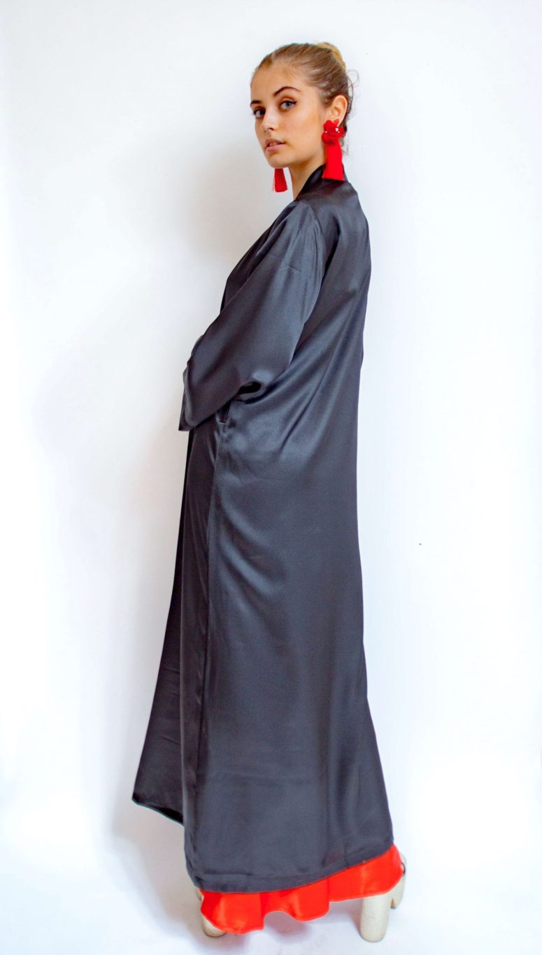 Kimono negro largo de seda