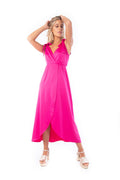 Arriendo de Vestido fucsia tirantes ajustables amarre cruzado