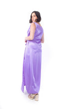 Arriendo de Vestido largo morado con cinturón