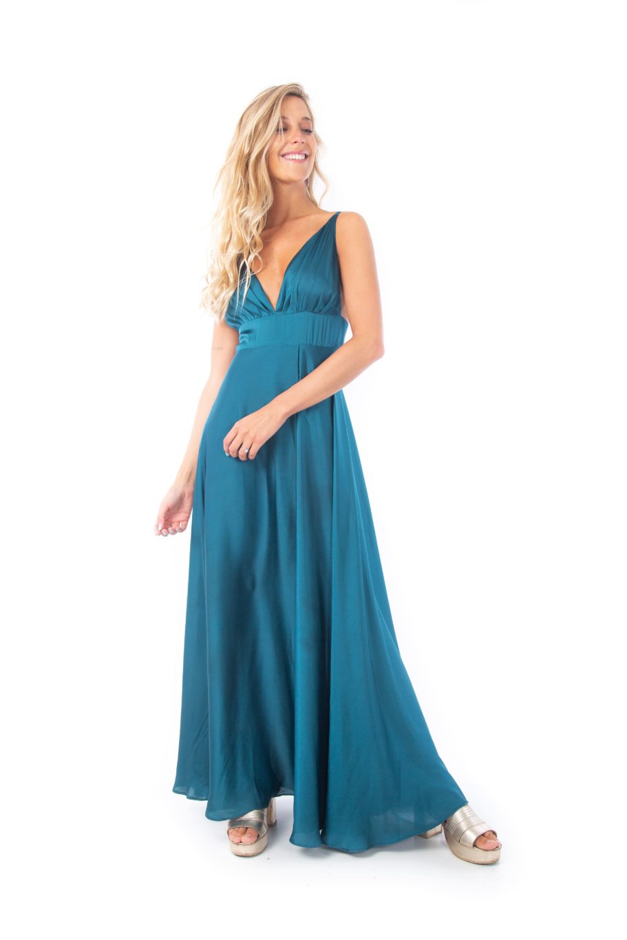 Arriendo de Vestido largo petróleo escote v corte debajo del busto