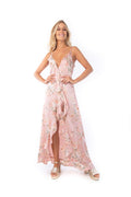 Arriendo de Vestido largo rosado con flores amarillas