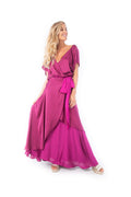 Arriendo de Vestido largo en tonos rosas con amarre en la cintura, cuello en v