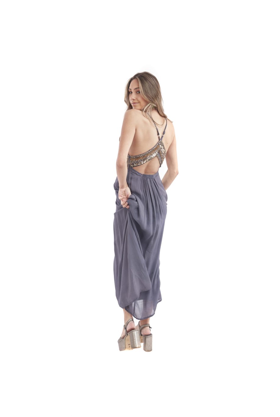 Arriendo de Vestido largo India Chic azul grisáceo con mostacillas doradas