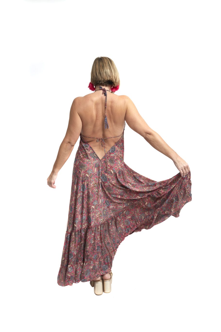 Arriendo de Vestido largo Sona estampado rosado con flores celeste y beige