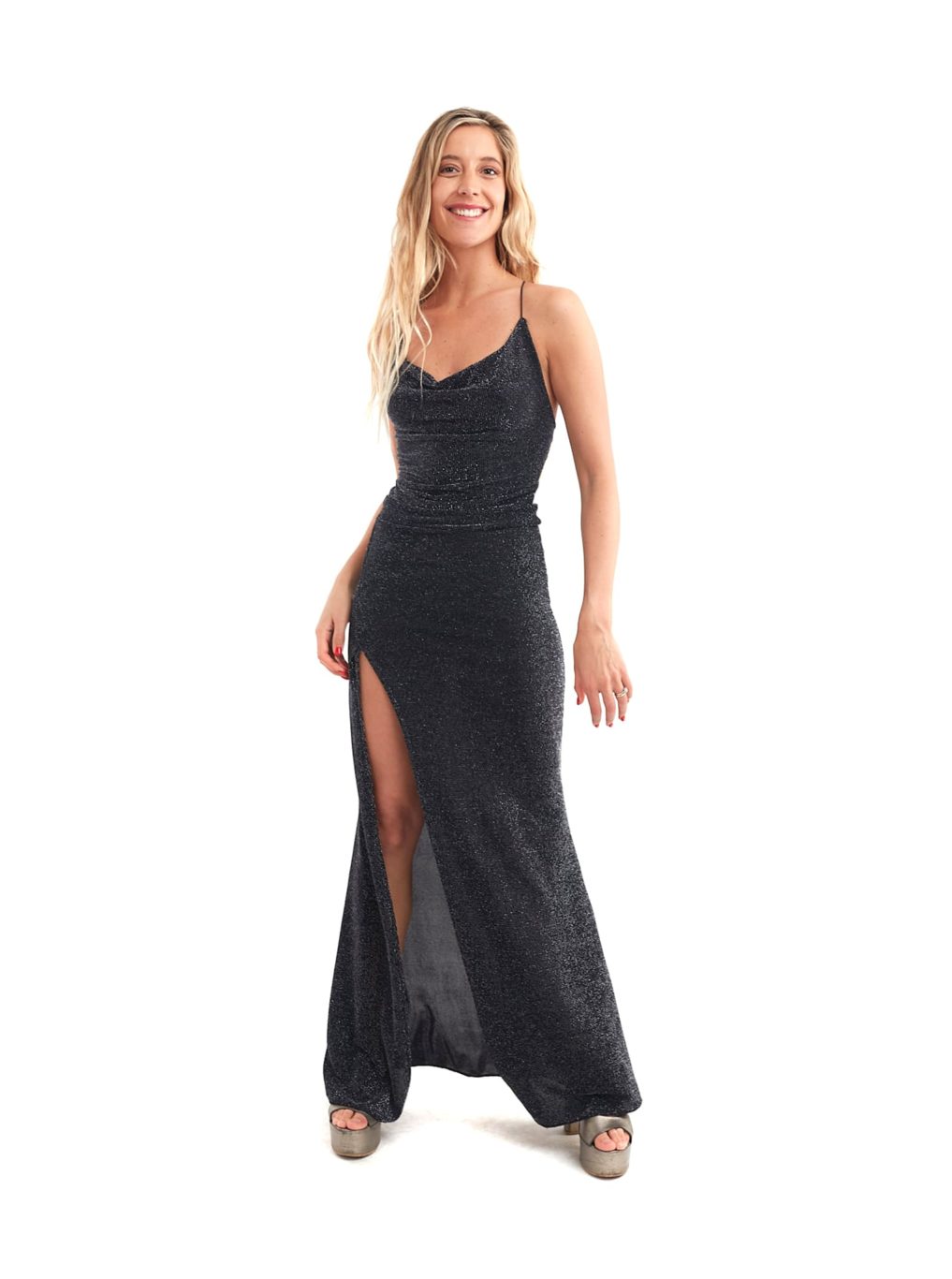Arriendo de Vestido largo negro con brillos