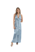 Arriendo de Vestido largo celeste metálico escote en V amarre en el cuello atrás
