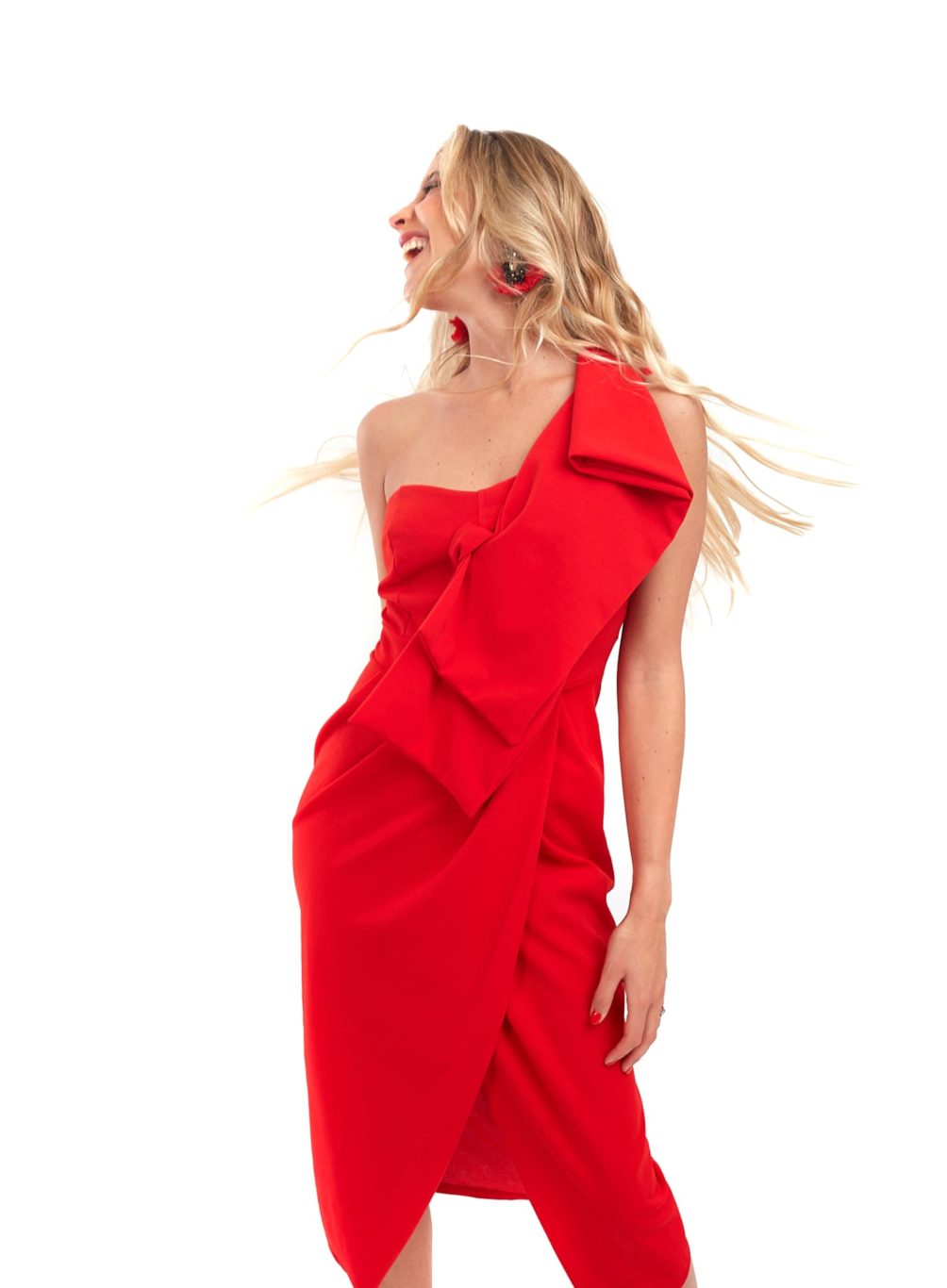 Arriendo de Vestido midi Sazalaxa rojo con cinta adelante asimétrico un hombro y tajo