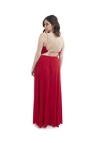 Arriendo de Vestido rojo largo cuello bote espalda cruzada