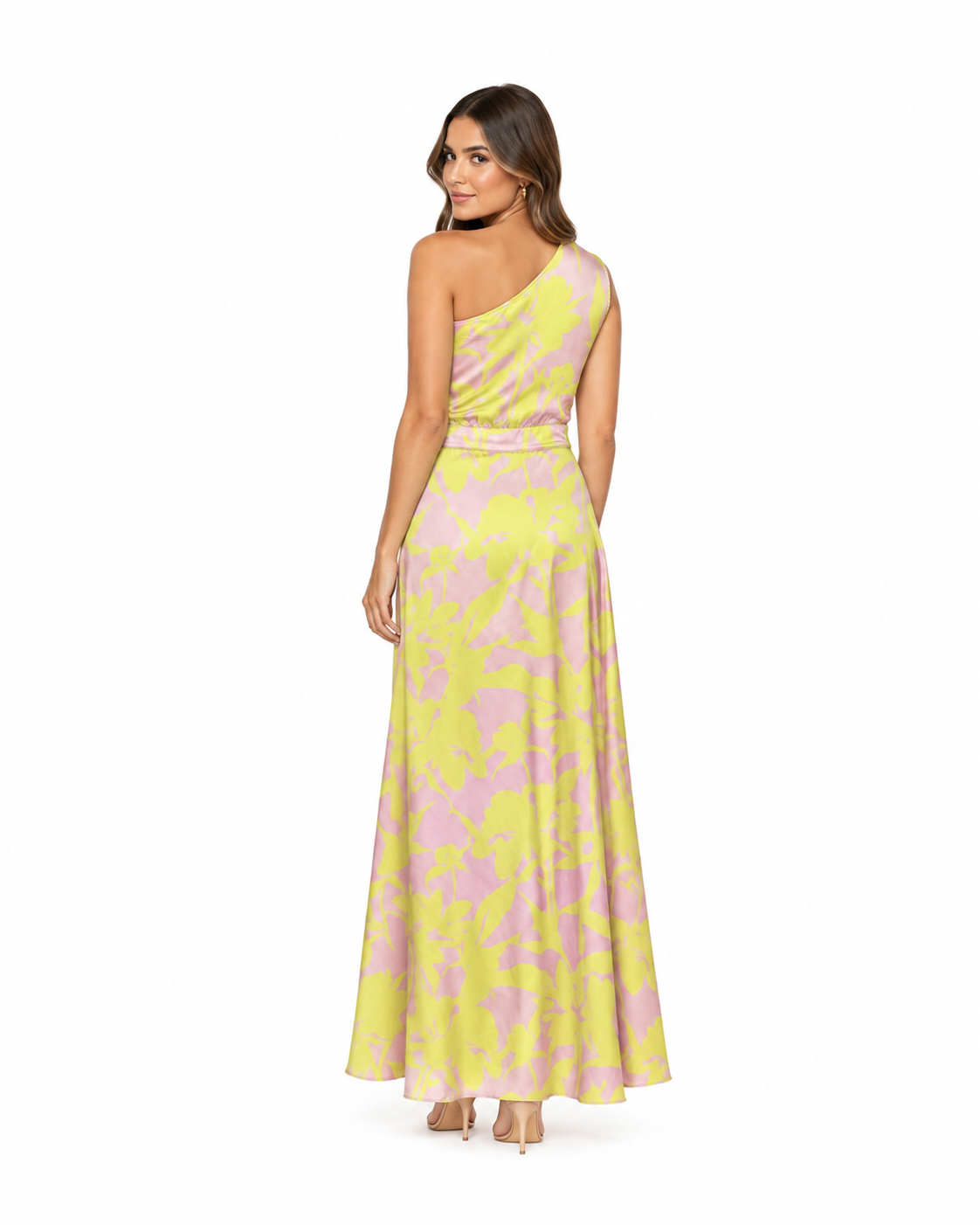 Arriendo de vestido largo Cocoota amarillo con palo rosa un hombro