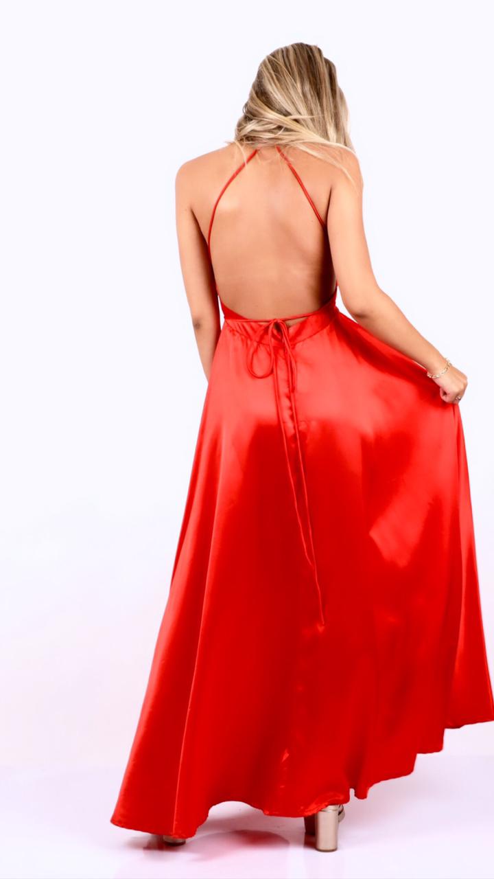Arriendo de Vestido de seda rojo largo colección Chic Dress Project