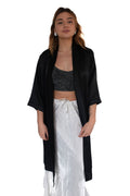 Arriendo de Kimono largo de plush negro con tajos a los lados
