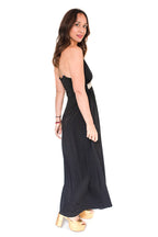 Arriendo de Vestido negro con cinturón incluído espalda cruzada