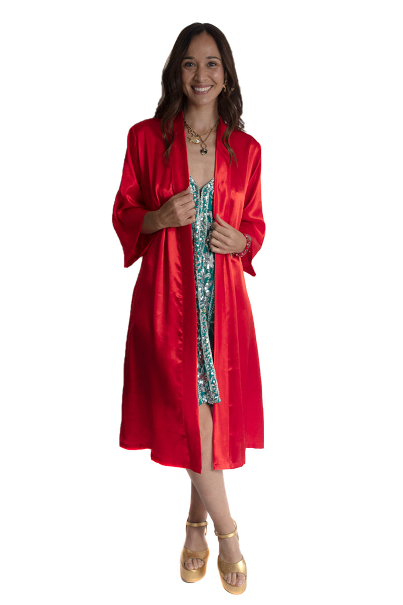 Arriendo de Kimono largo rojo de seda