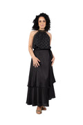 Arriendo de Conjunto de dos piezas, Top halter negro con mostacillas doradas y pollera negra de seda envolvente