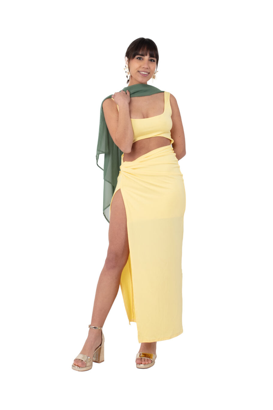 Arriendo de Vestido amarillo de lycra cut out en abdomen