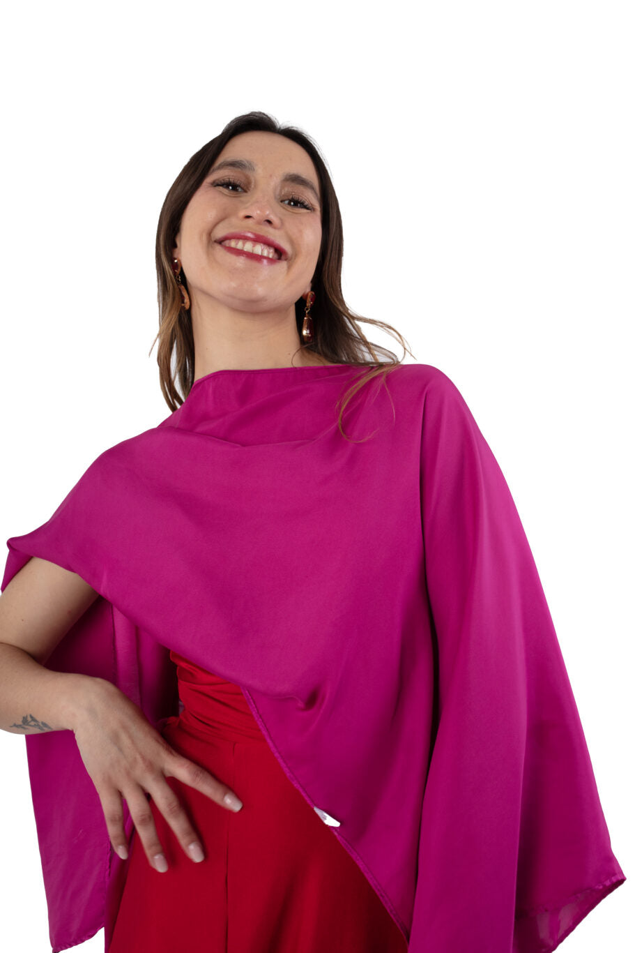 Arriendo de Vestido largo rojo de lycra con nudo en escote y pabilos