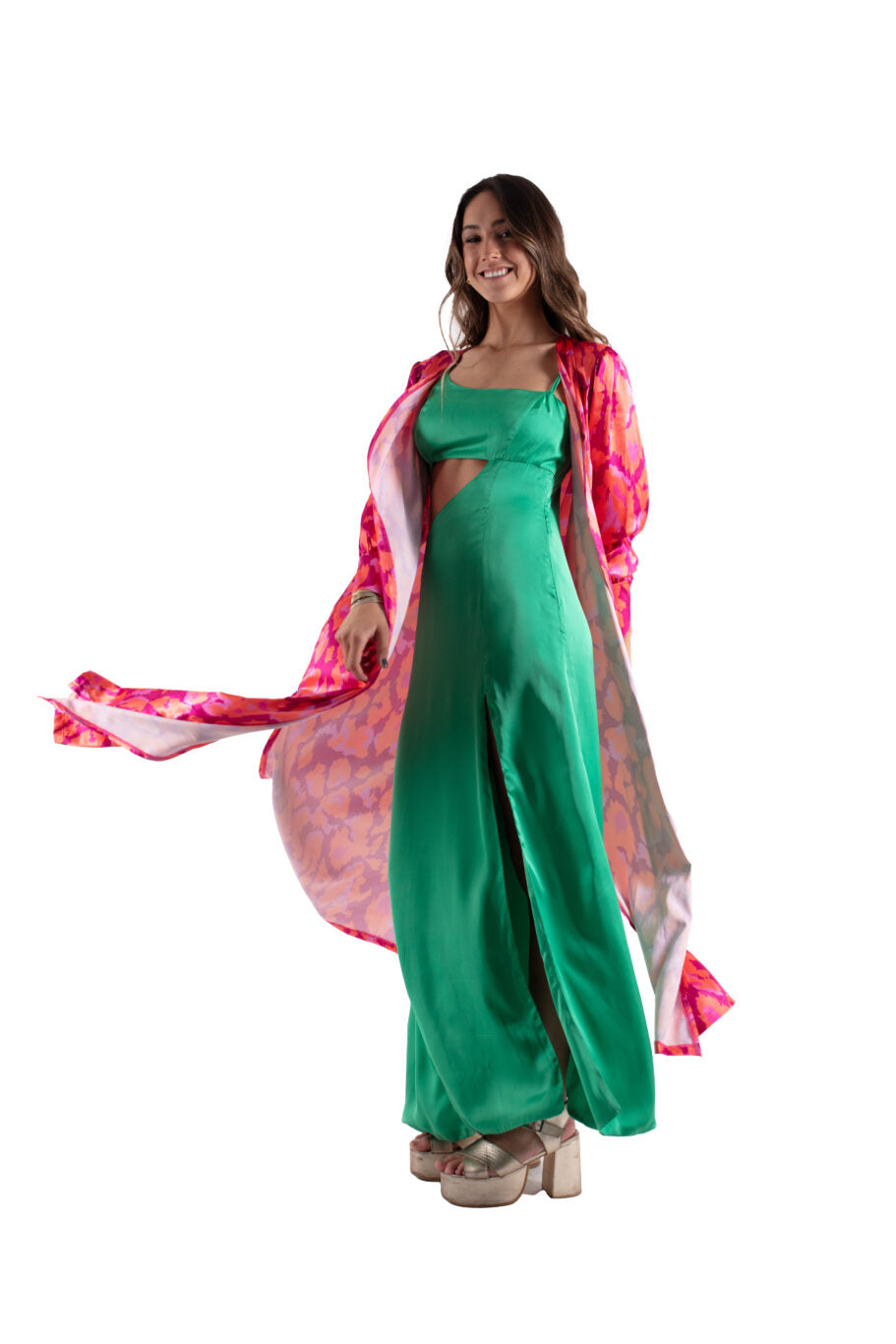 Arriendo de Kimono de seda con estampado naranjo, fucsia y lila