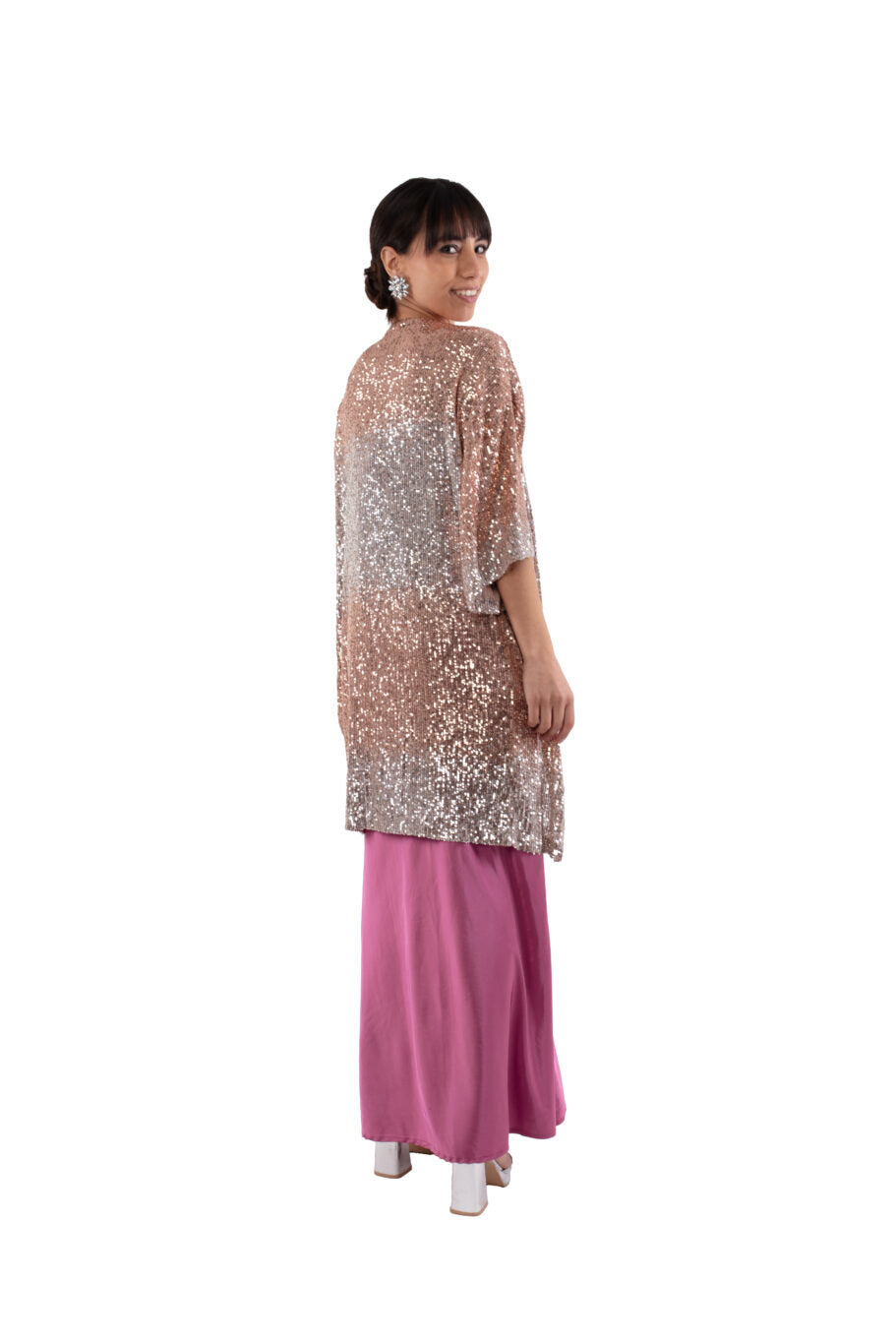 Arriendo de Kimono 3/4 palo rosa con lentejuelas