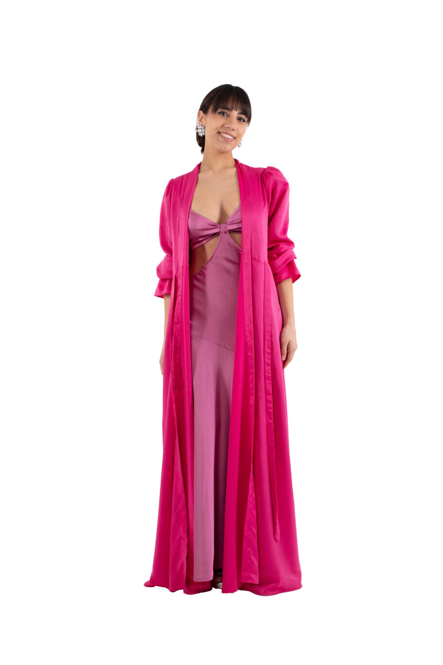 Arriendo de Kimono largo fucsia con botones y mangas largas