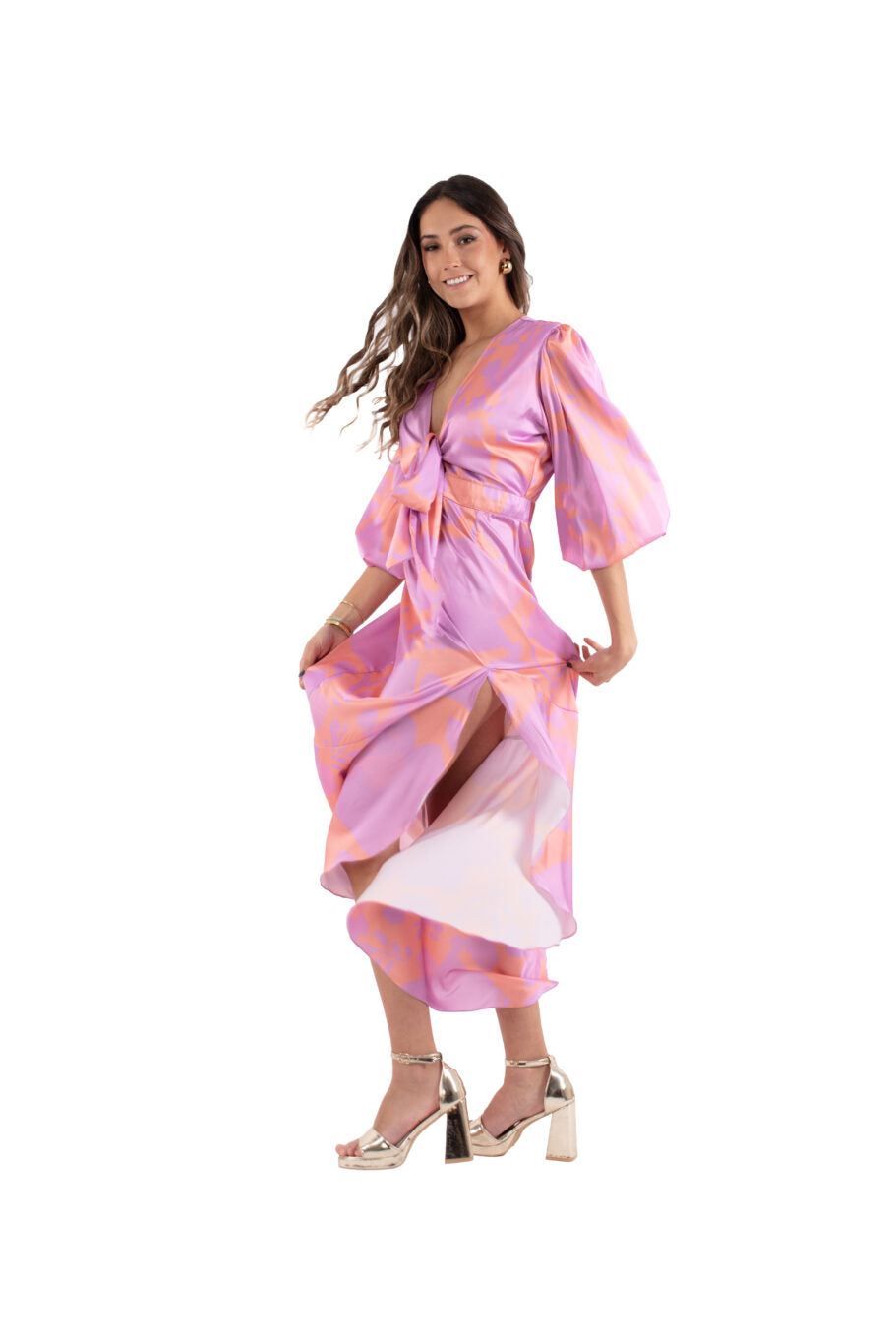 Arriendo de Vestido largo lila claro y damasco con mangas