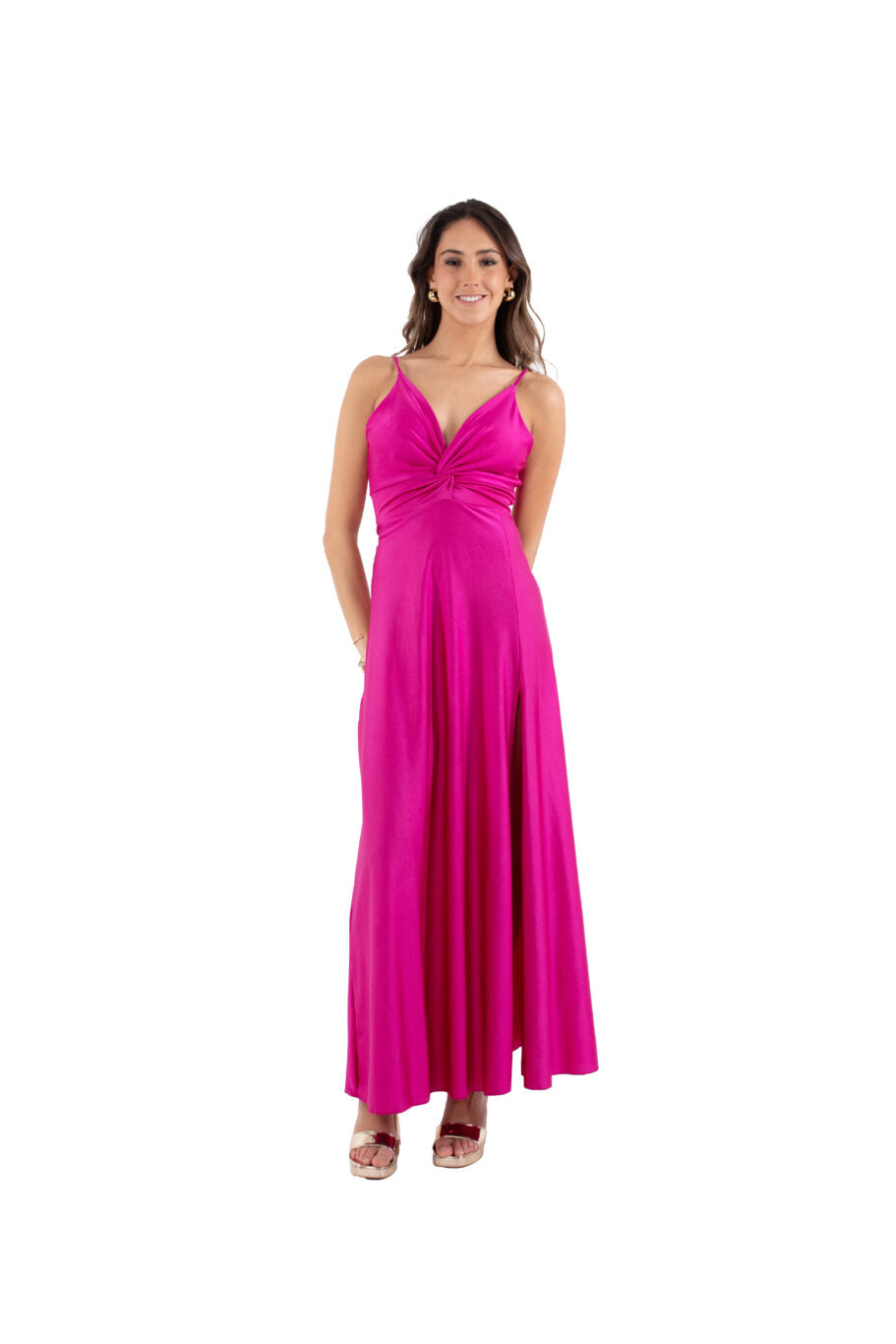 Arriendo de Vestido largo fucsia de lycra con nudo en escote, pabilos y amarre en espalda