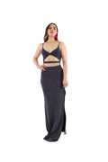 Arriendo de Vestido plateado con azul marino oscuro cut out adelante
