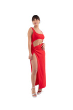 Arriendo de Vestido largo rojo elasticado con corte en abdomen y tajo