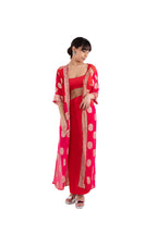 Arriendo de Kimono largo rojo y fucsia con estampado dorado