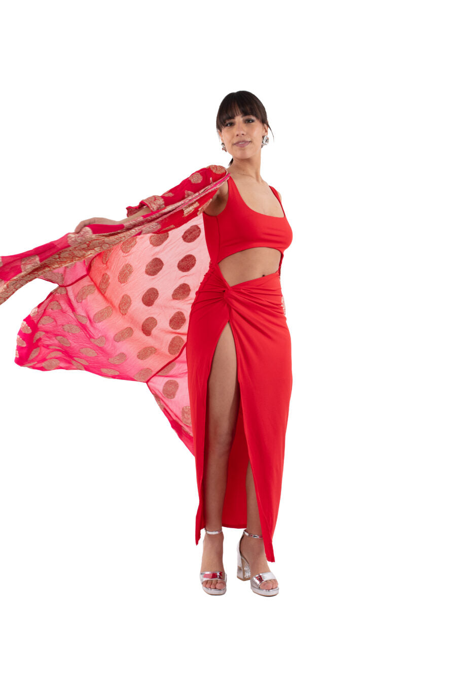 Arriendo de Kimono largo rojo y fucsia con estampado dorado