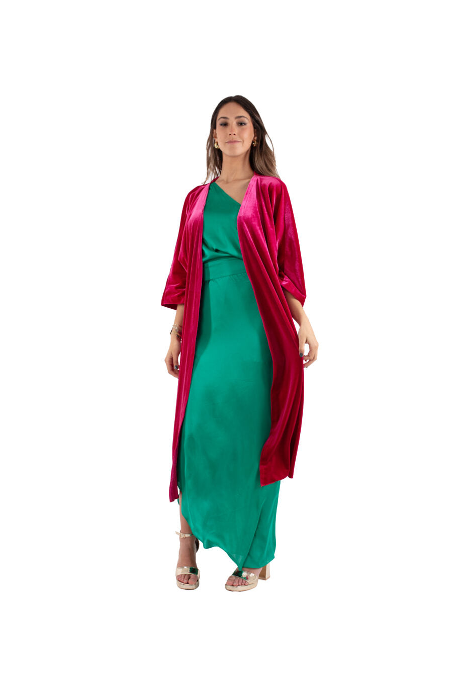 Arriendo de Kimono fucsia de plush con mangas anchas